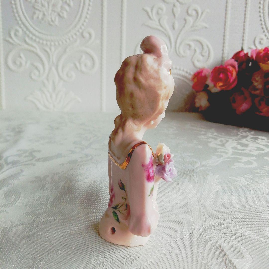 ハーフドール　ロレーヌ　磁器製　ピンクッション　ティーコゼに。