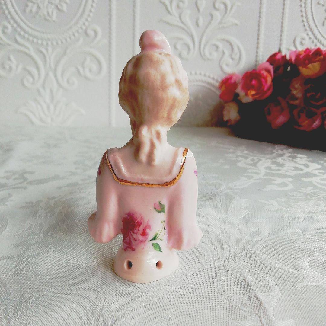 ハーフドール　ロレーヌ　磁器製　ピンクッション　ティーコゼに。
