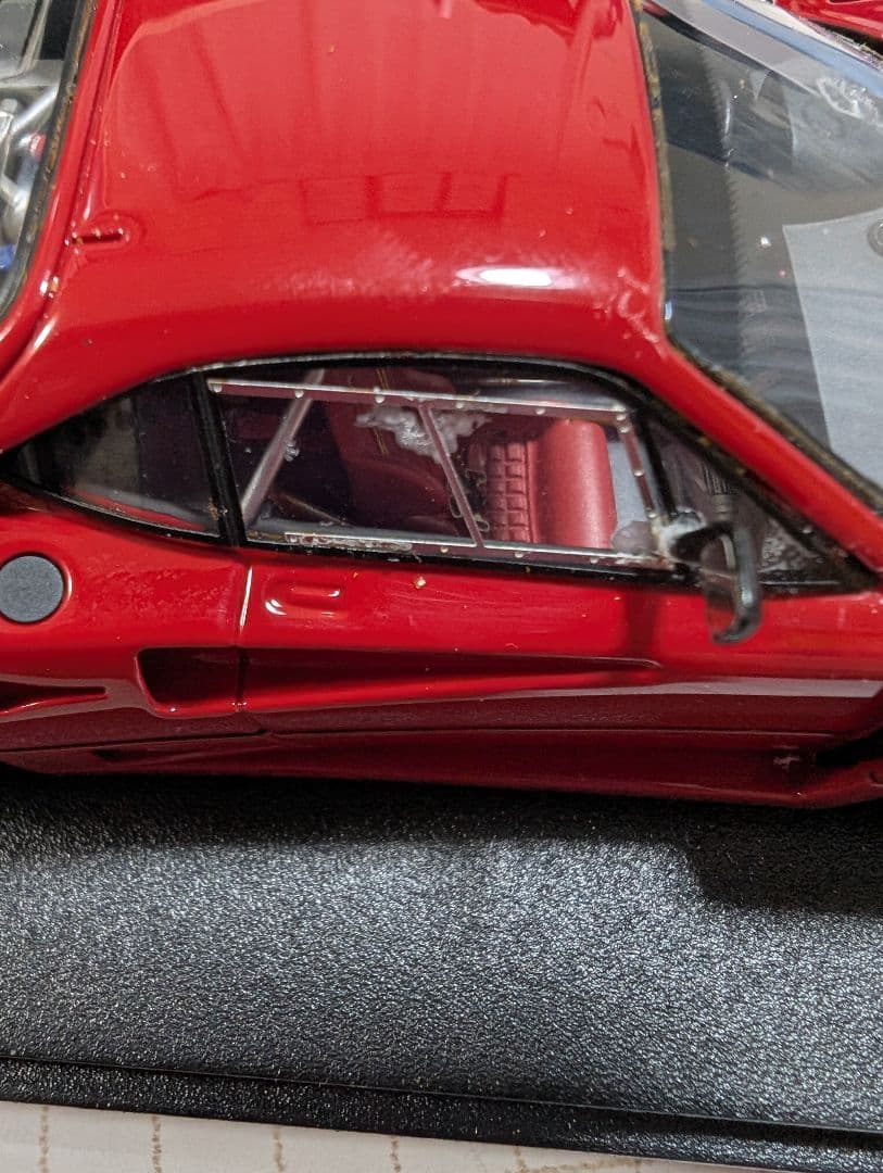 フェラーリF40 GTE 1/43ミニカー　メイクアップ製