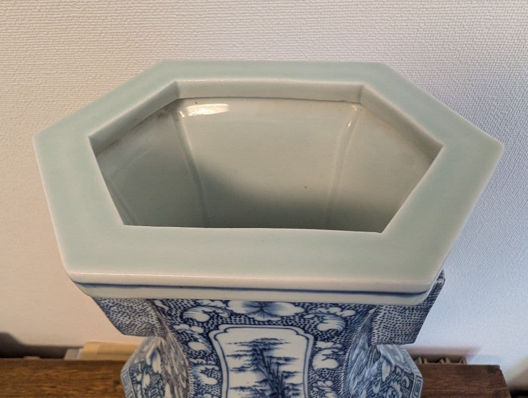 大清乾隆年製 青花山水細密画 六角花瓶 直しあり 中国工芸品