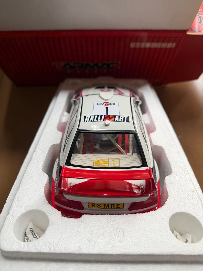 三菱　Lancer Evolution V Ralliart 1/18