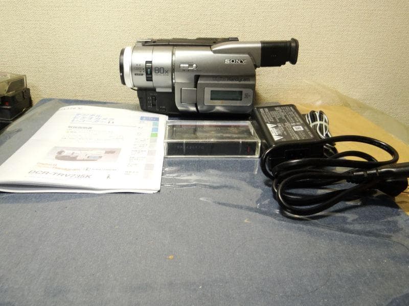８ミリビデオカメラ　DCR-TRV735デジタル８送料無料65