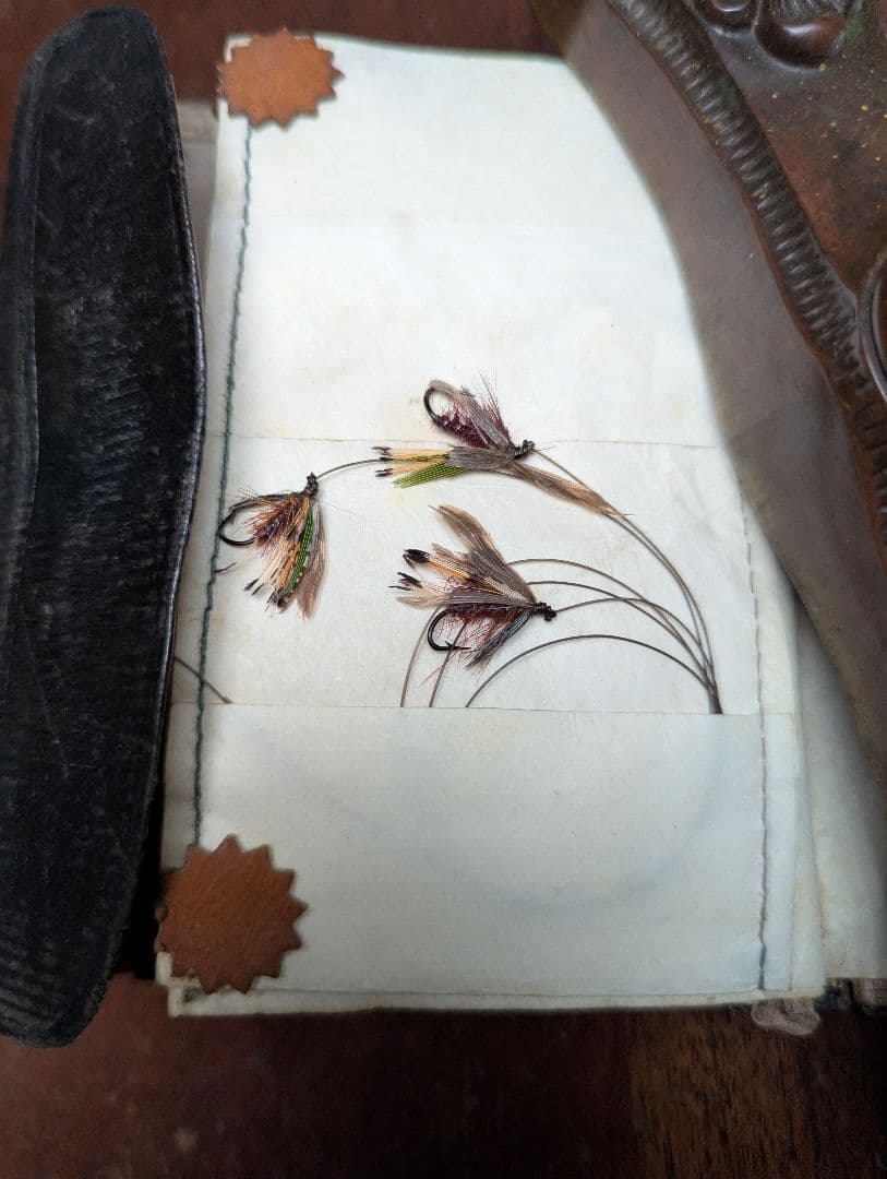 イギリスアンティーク 18世紀 毛針ノート 革装フライ手帳 英国