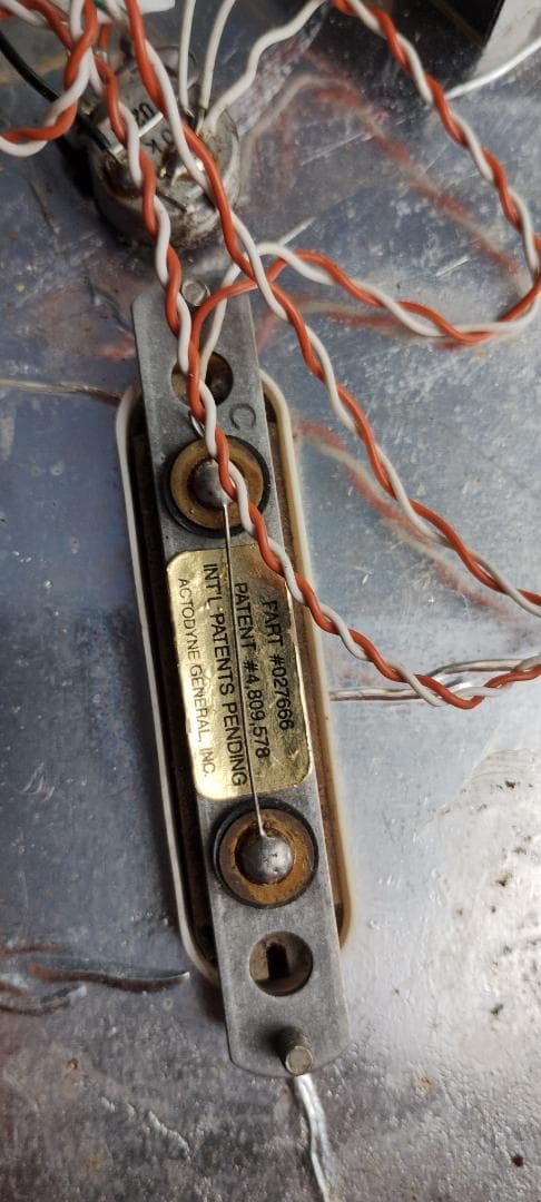 フェンダージャパン　レースセンサー付きストラト