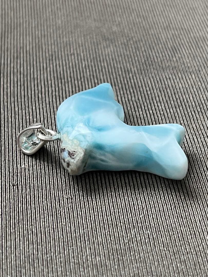 天然石☆高品質！ラリマーイルカ型☆濃いブルー＆ラリマーらしい模様