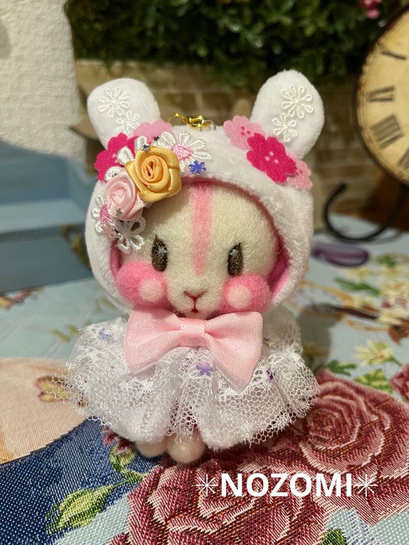羊毛フェルト✳︎ストラップ付き縫いぐるみʕ•ᴥ•ʔ桜うさぎ♡ - メルカリ