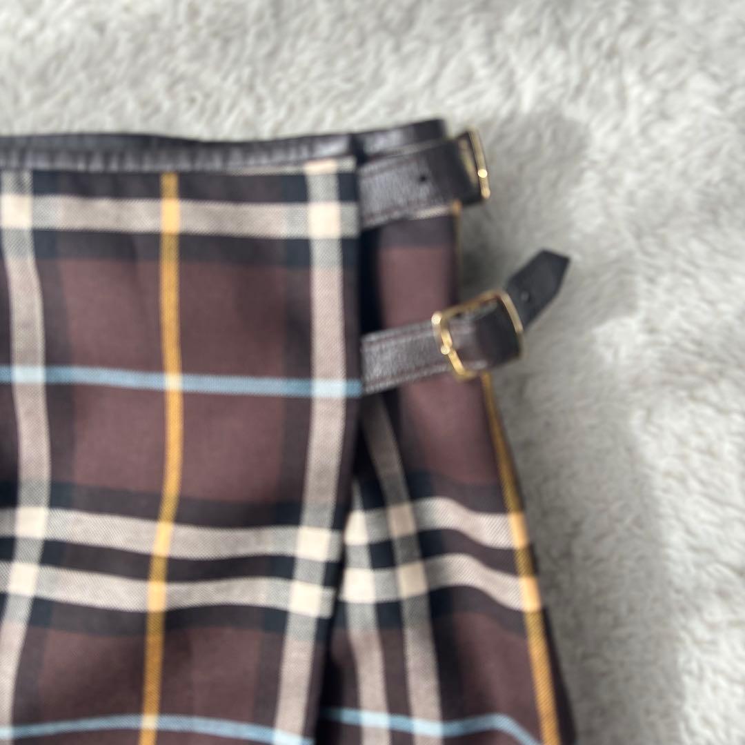 高級 バーバリーロンドン ノバチェック サイドベルト付き　ラップスカート