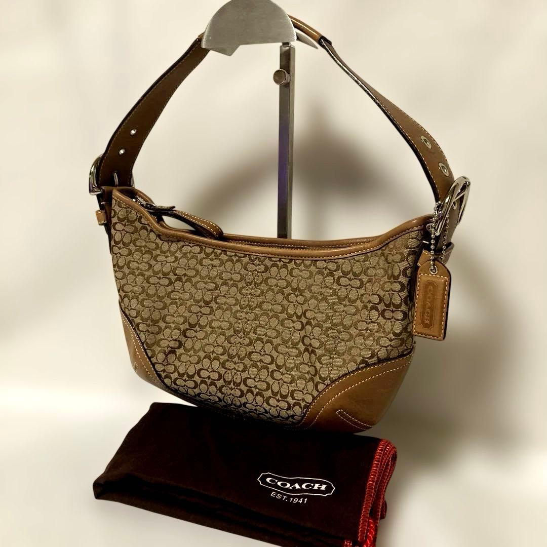 【美品】COACHミニシグネチャーホーボーワンショルダーバッグSOHO★6351