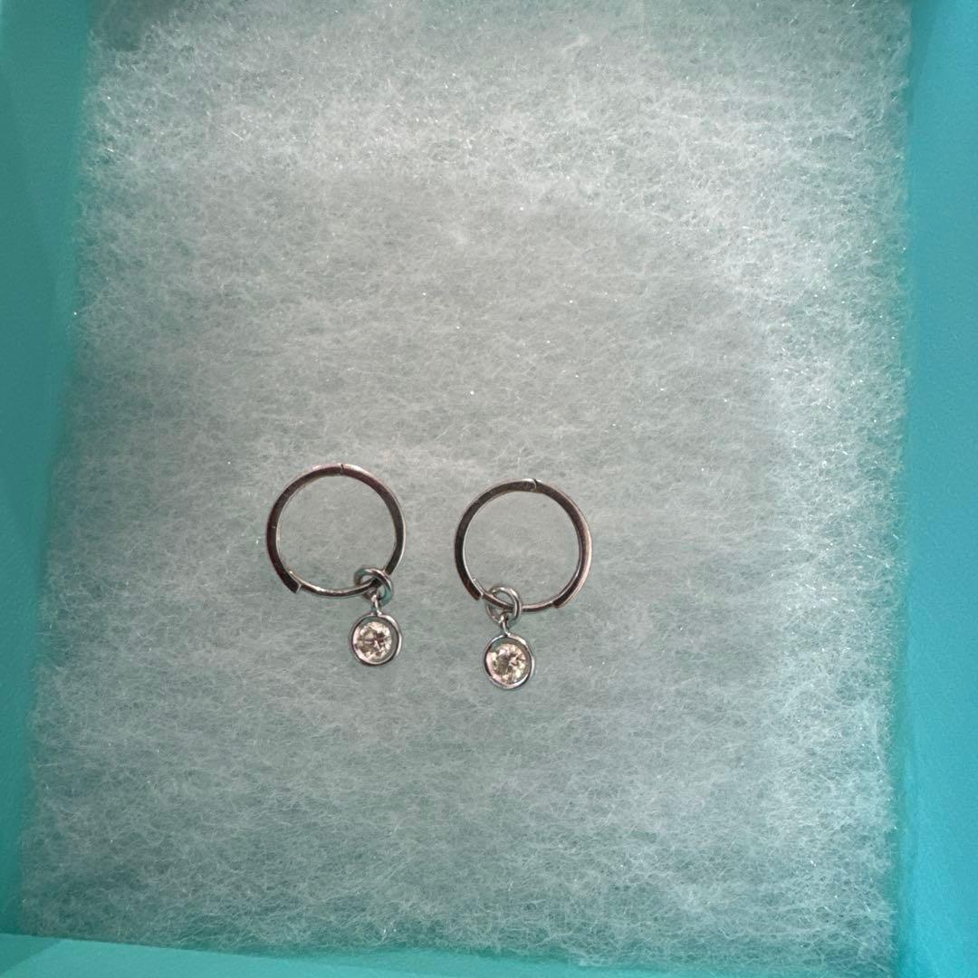 18kWG ピアス中折れ式ダイアチャーム揺れる一粒　0.20ct 限定値下げ美品