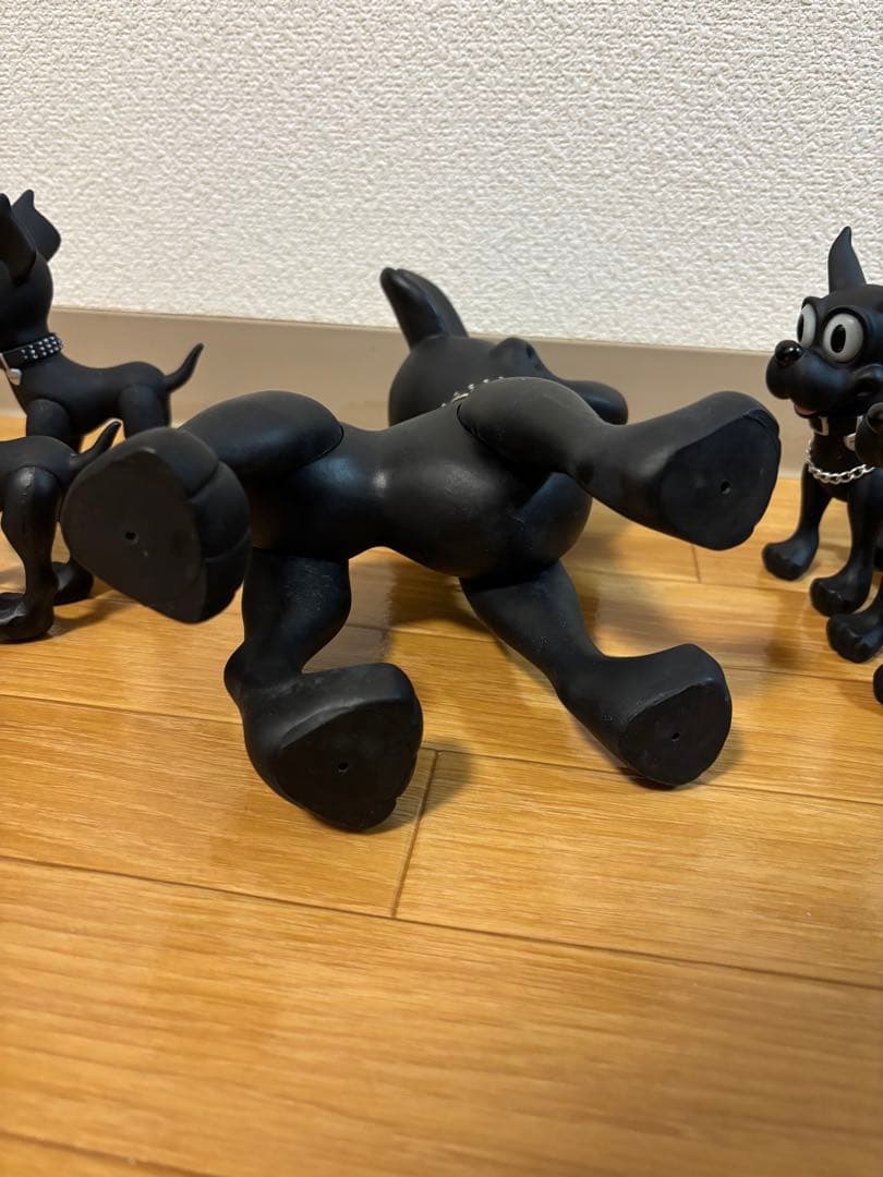 ネイバーフッド　SHADOW フィギュア　ソフビ