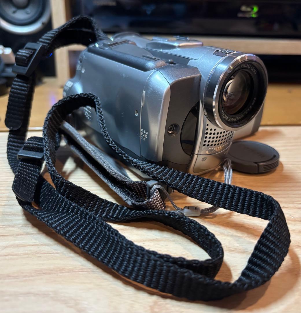 正常動作確認済美品　キヤノン　miniDVビデオカメラ FV-M100