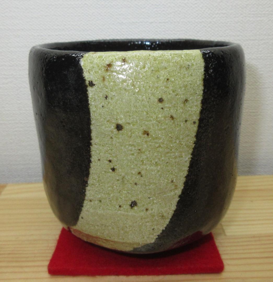 送料込【逢絢亭・新品】茶道具 筒茶碗 楽焼 黒楽 寒月の図 松楽窯 紙箱入り 逢絢亭・新品】茶道具 筒茶碗 楽焼 黒楽 寒月の図 セール中 松楽窯