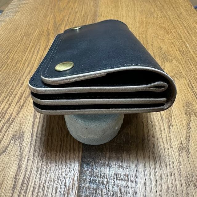 ミドルトラッカーウォレット　丘染め茶芯ブラック　真鍮 トラッカーウォレット