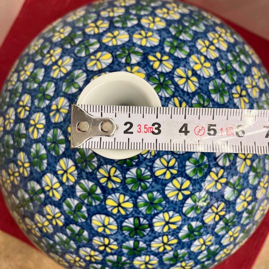 有田焼染め錦紋様小花散らし花瓶錦彩作 - メルカリ