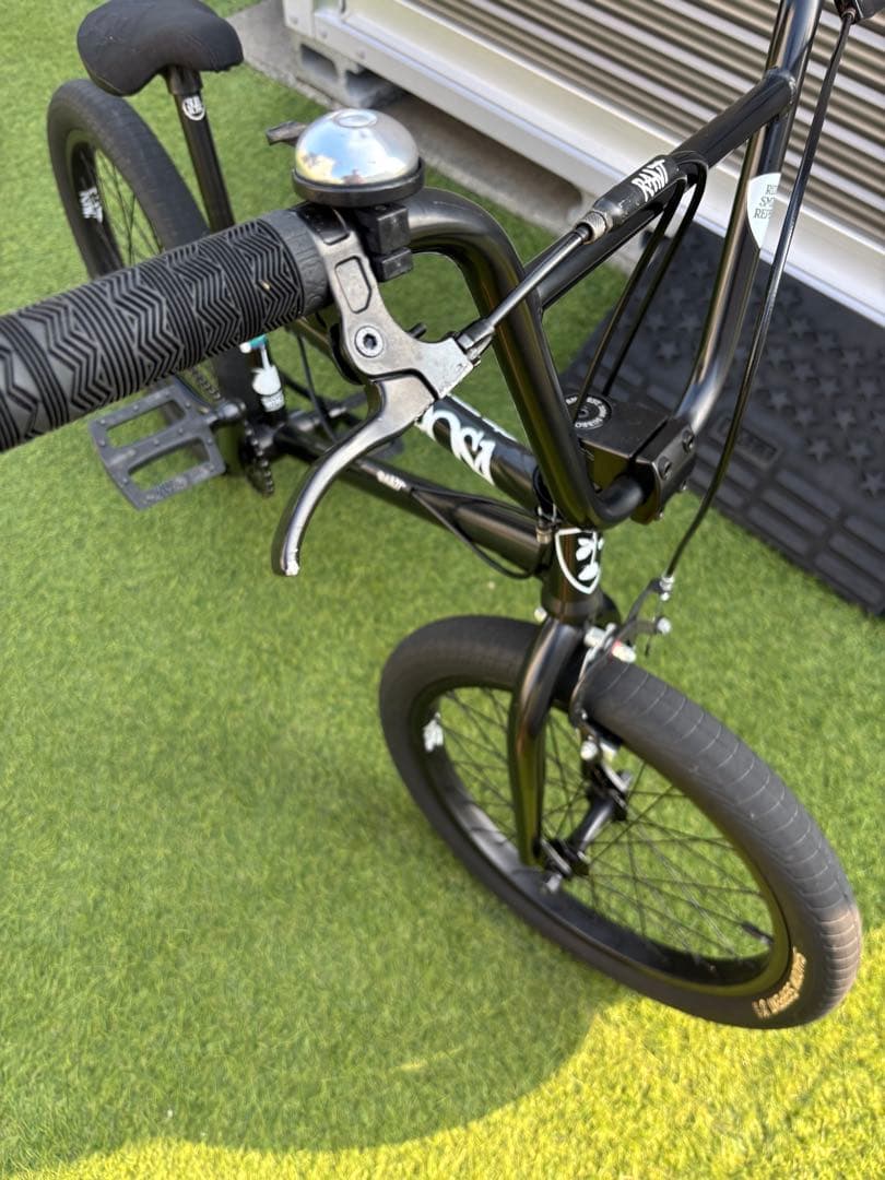 SUBROSA BMX 20インチ　ブラック　引取り限定