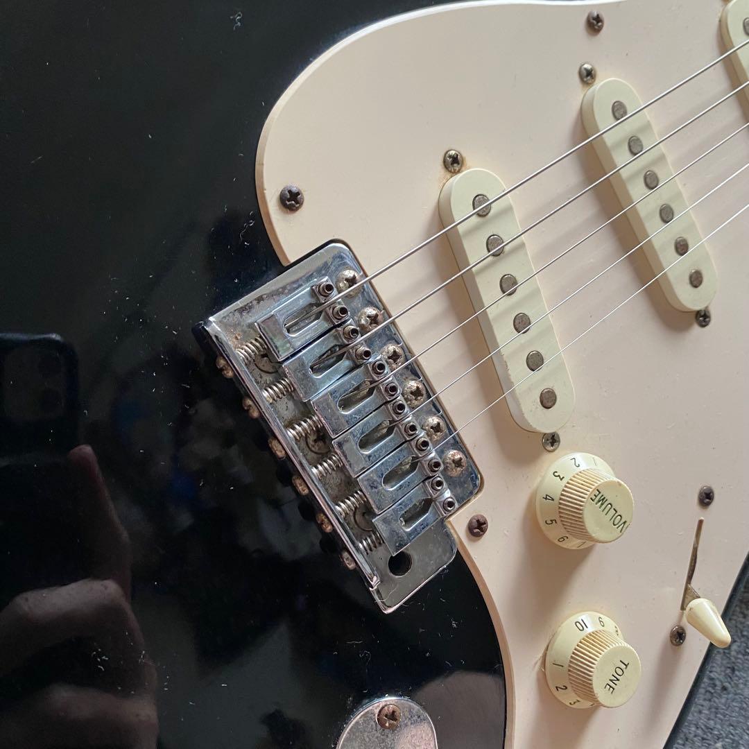 ブラック ストラトキャスター 社ロゴ付きノーブランド ブラッキー ビンテージ