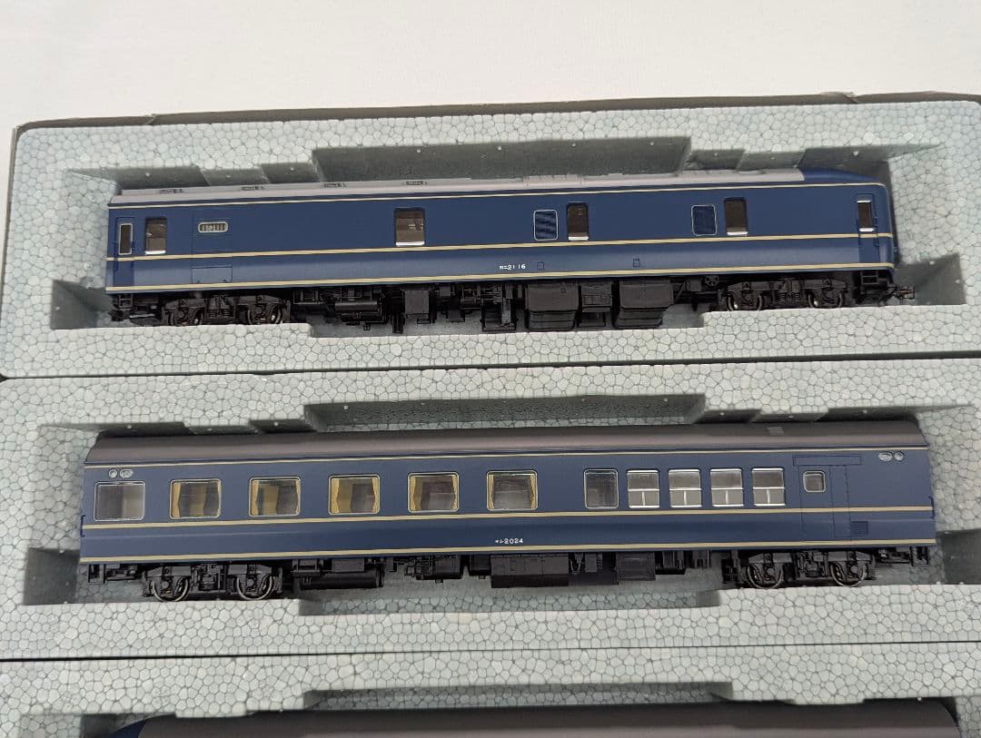 KATO　２０系特急形寝台客車 【3-504】 ４両基本セット　室内灯点灯