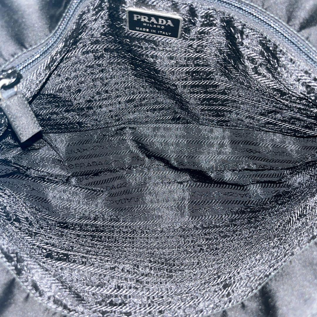 プラダ　三角ロゴ　ビジネスバッグ　ハンドバッグ　A4収納可　テスートナイロン　黒