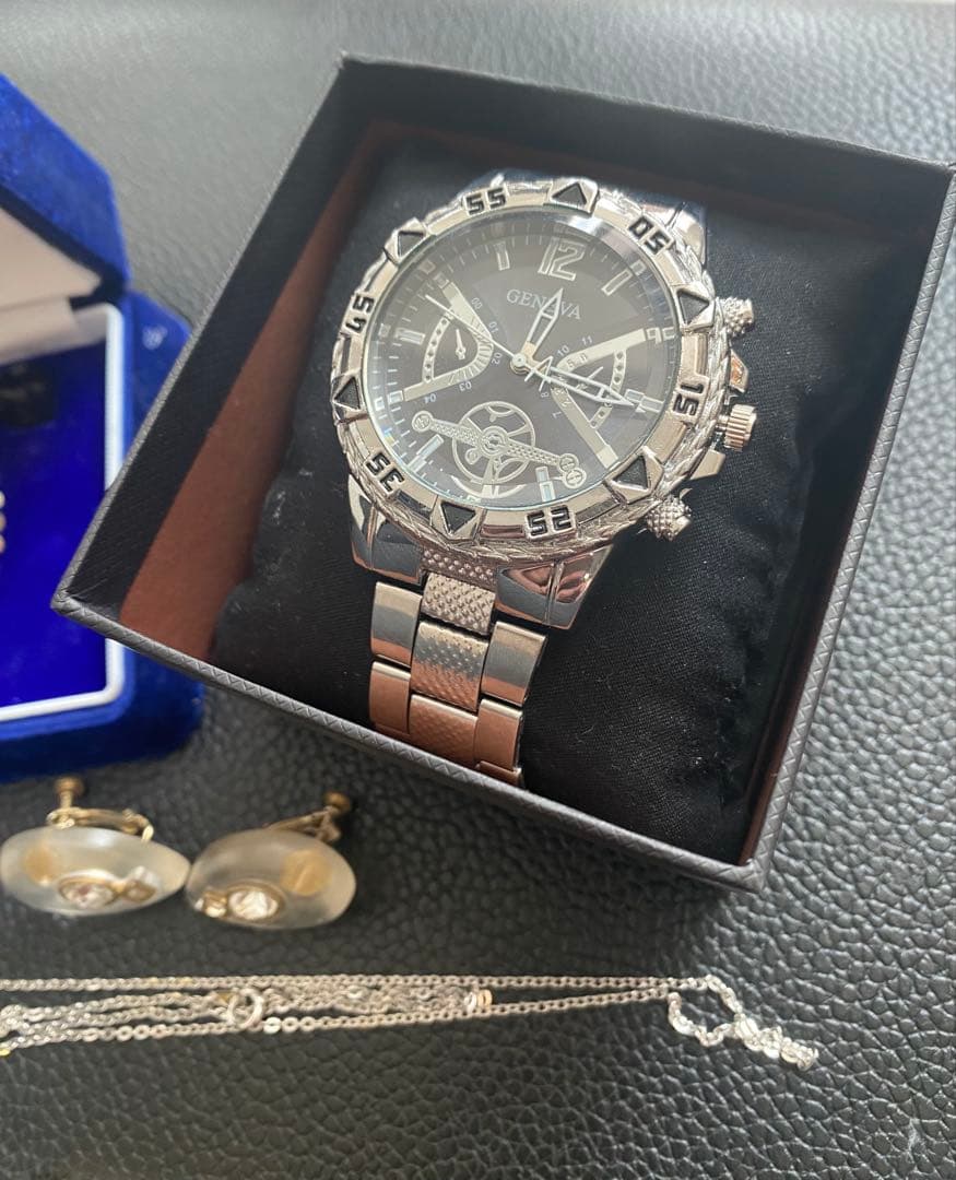 O*A様 遺品整理ゴールドネックレス時計まとめ売り