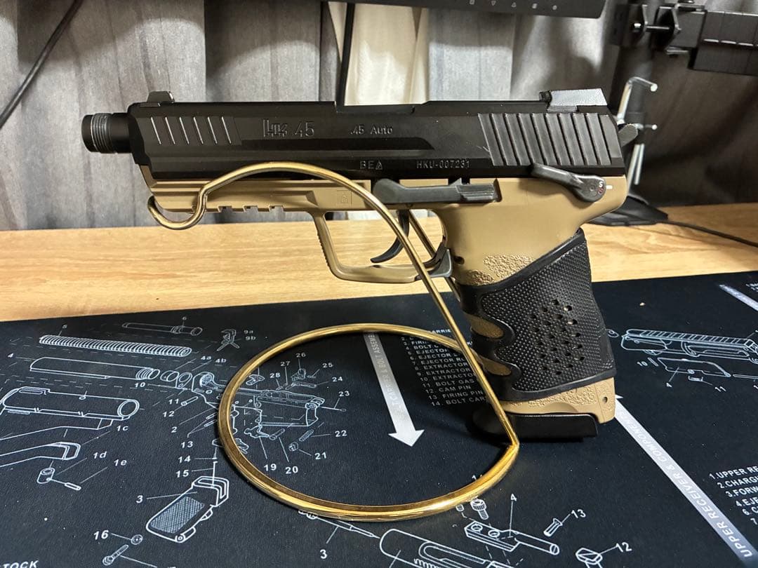 東京マルイ製 HK45 タクティカル（FDEカラー）、 サブマガジン2個付き