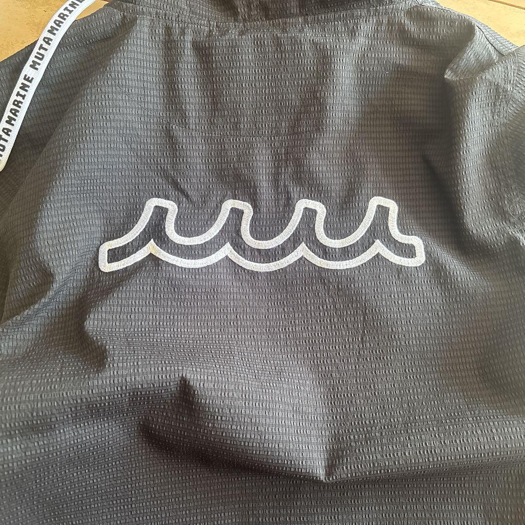 美品 ムータマリンゴルフ ポーチInパーカー ブラック