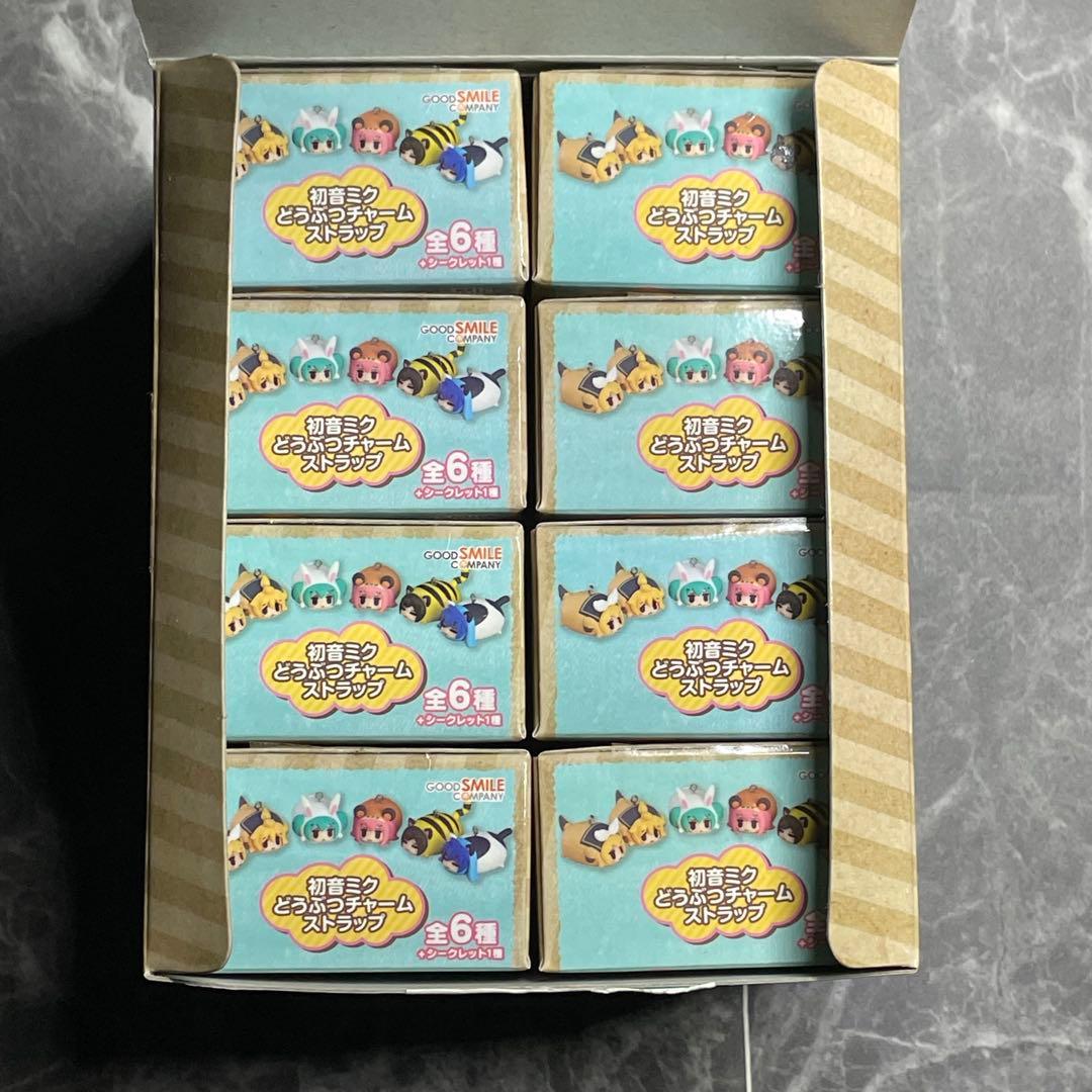 【新品未開封】 初音ミク どうぶつチャームストラップ　１BOX　8個入り