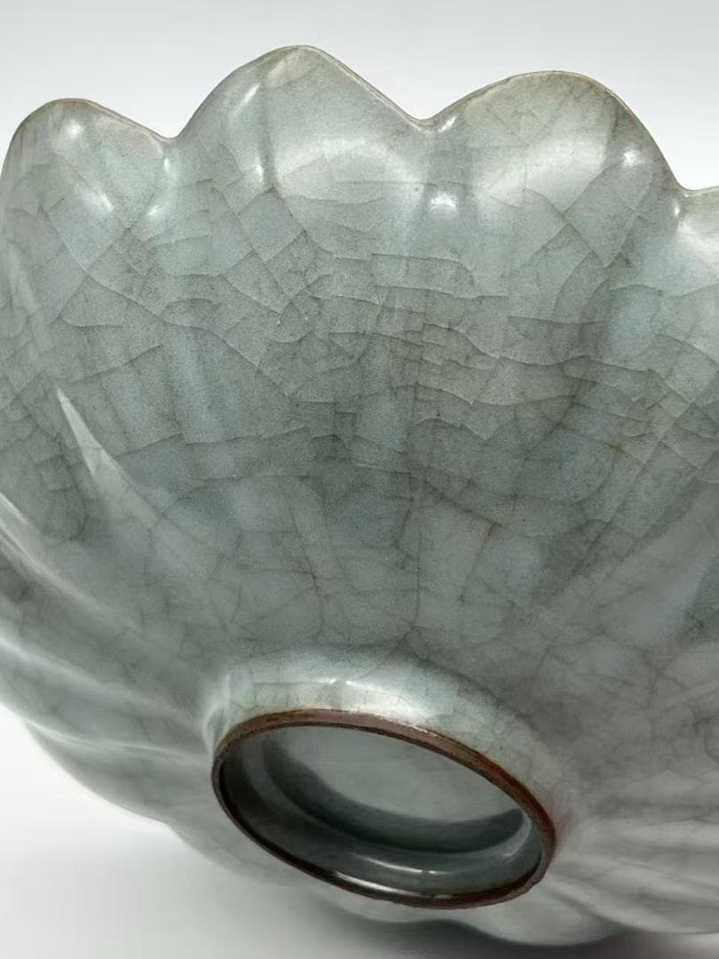 宋時代 青磁 汝官窯盞 南宋官窯 郊壇官窯 菊瓣碗 唐物 茶碗 (A-105) 宋