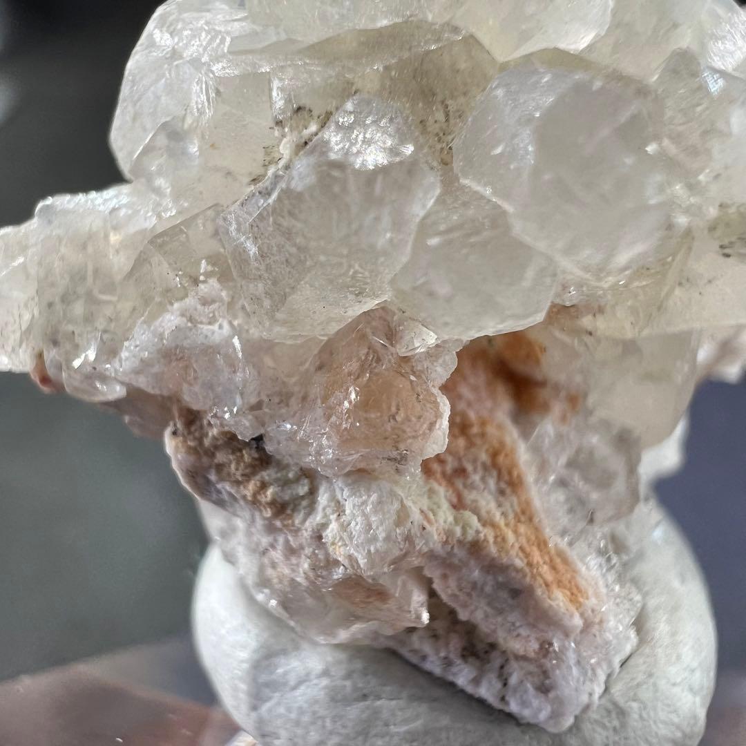 ヤオガンシャン産 クォーツクラスター共生カラーレスフローライト