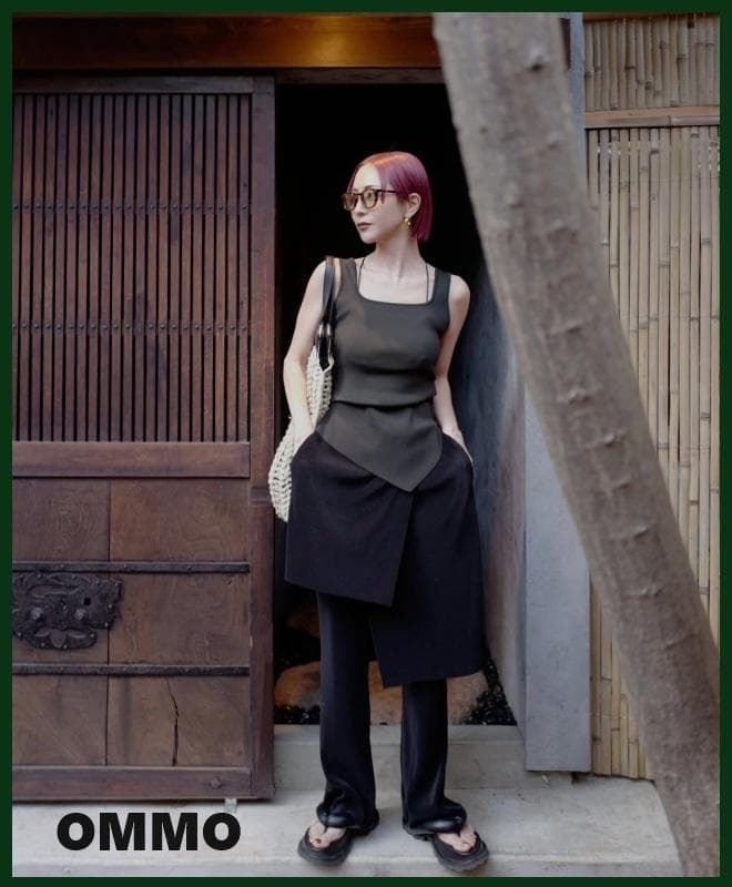 新品・未使用【OMMO】タンクトップ ASYMME TUCK KT TOP 白