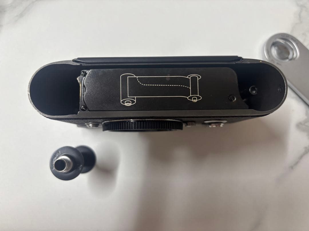 LEICA M2 フイルムカメラ