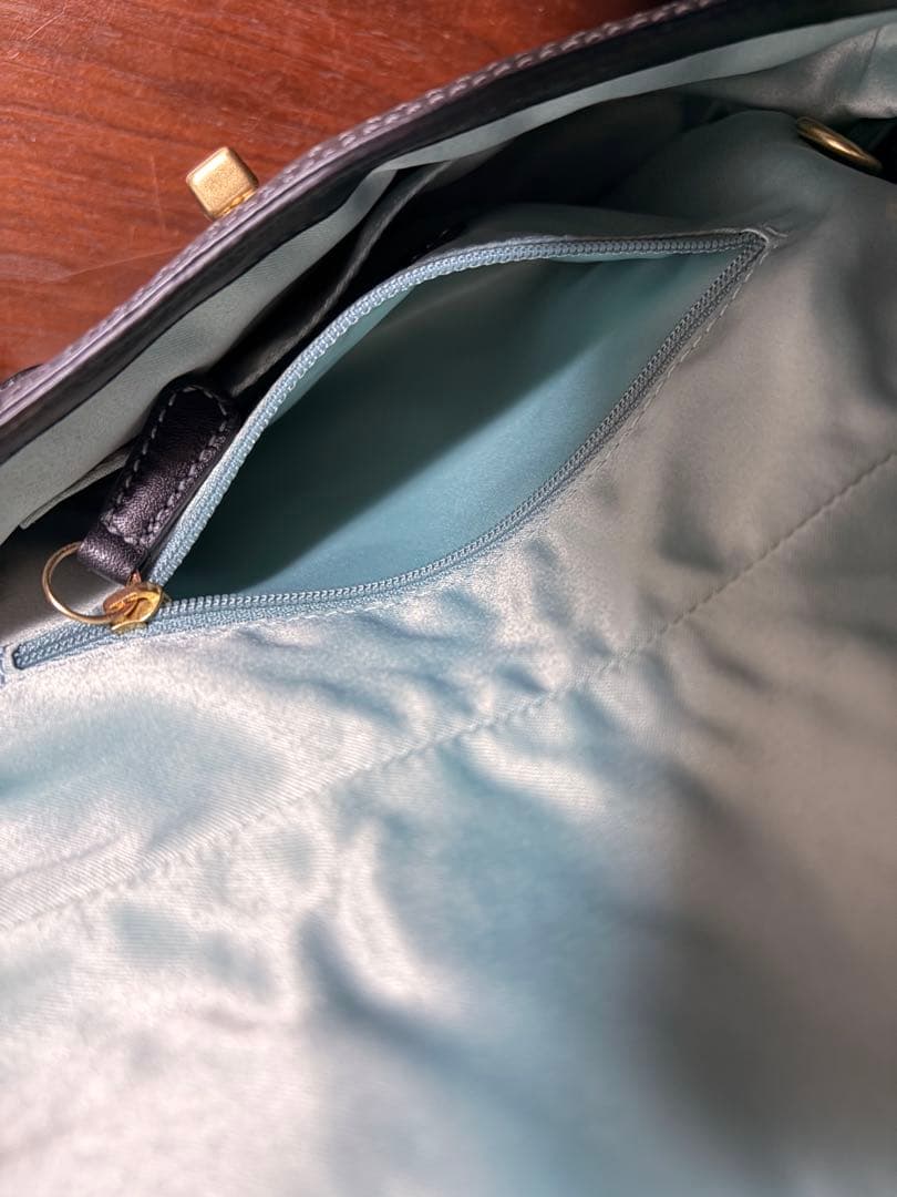 COACH 希少美品　黒レザーバンドバッグ フラップ式