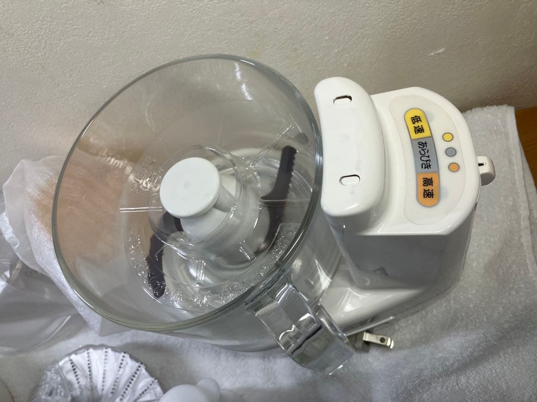 新品未使用Panasonic フードプロセッサー MK-K81-W ホワイト