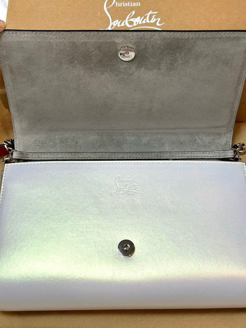 新品未使用　正規店購入　ルブタン パロマ スタッズ クラッチショルダーバッグ