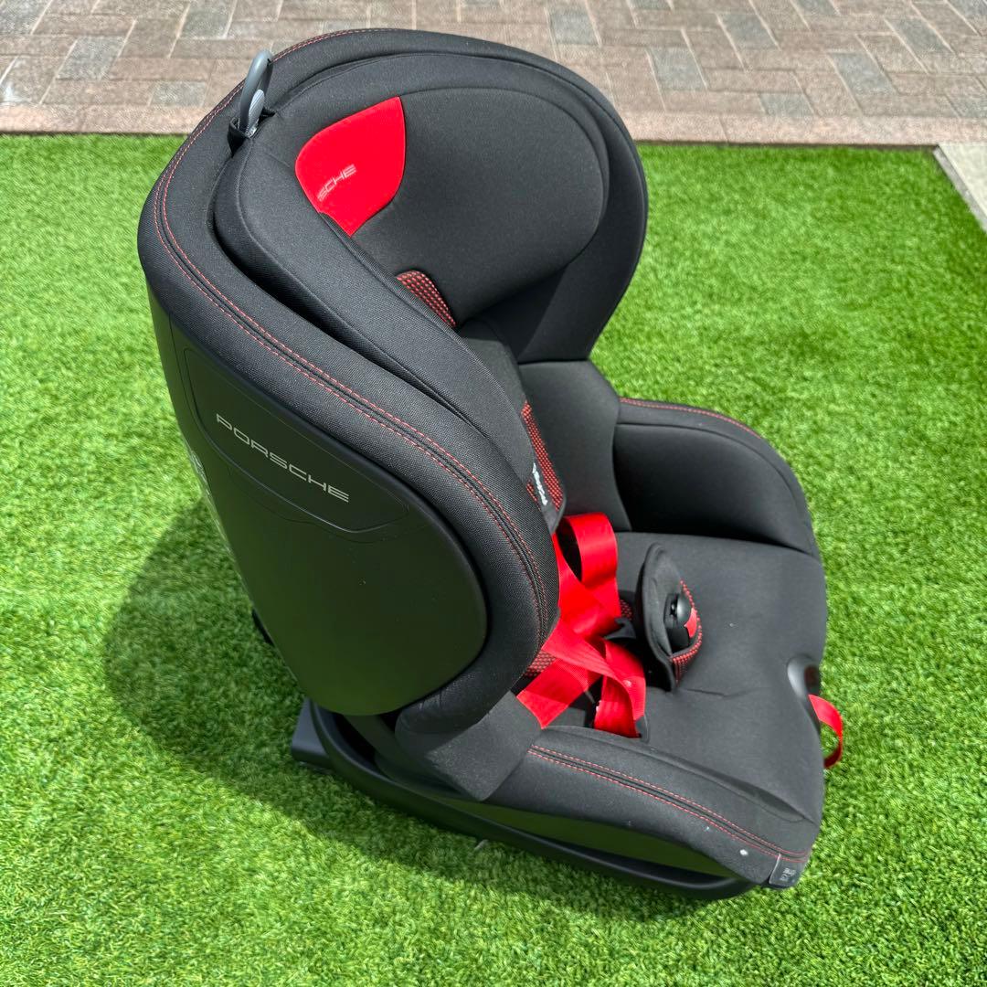 極美品】ポルシェ ジュニアシート（ISOFIX規格対応） チャイルドシート