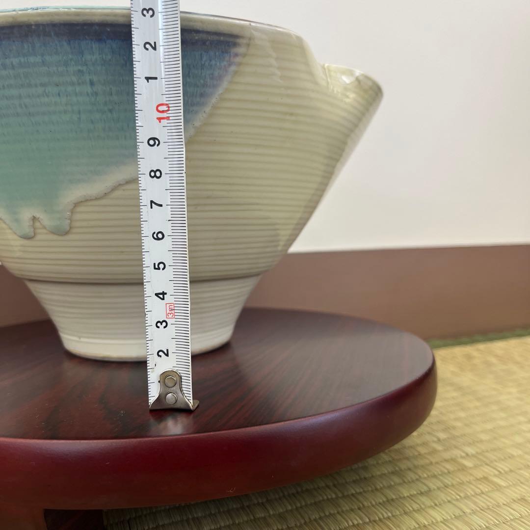 美濃焼琥山窯青白磁 模様 飾り壺 花瓶 花器 64