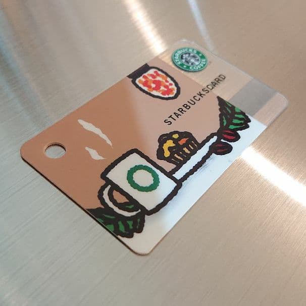 スタバ 初の♡型スタバカード ミニ スターバックス カード ハート