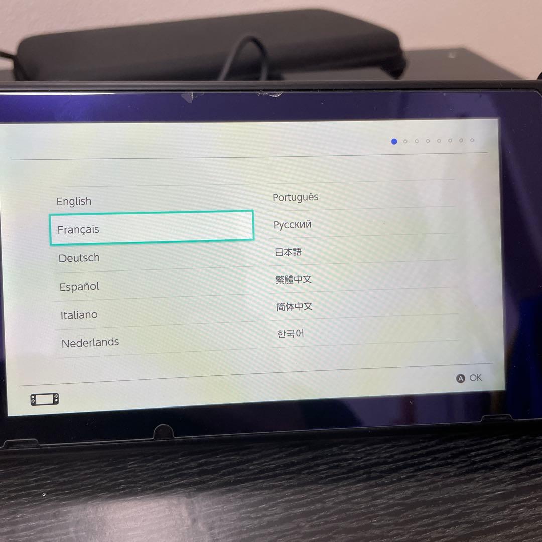 Nintendo Switch 本体 + 付属品（※ネットワークエラー）