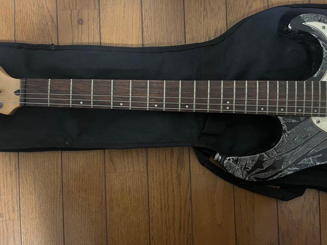 Cort エレキギター ブラック/ホワイト ギターケース付目立った傷など