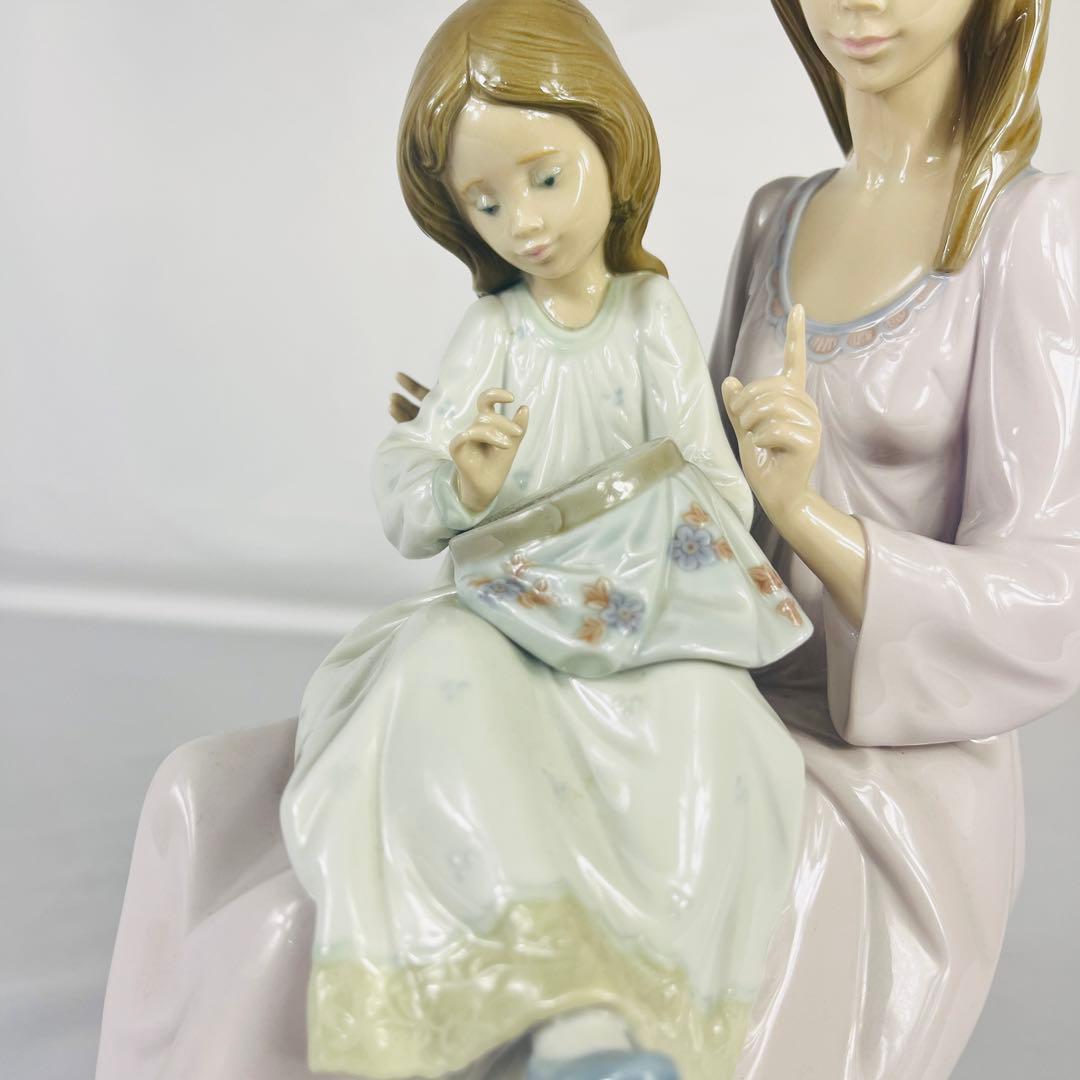 Lladro リヤドロ 陶器人形 刺繍のお手伝い 型番5767 西洋陶器