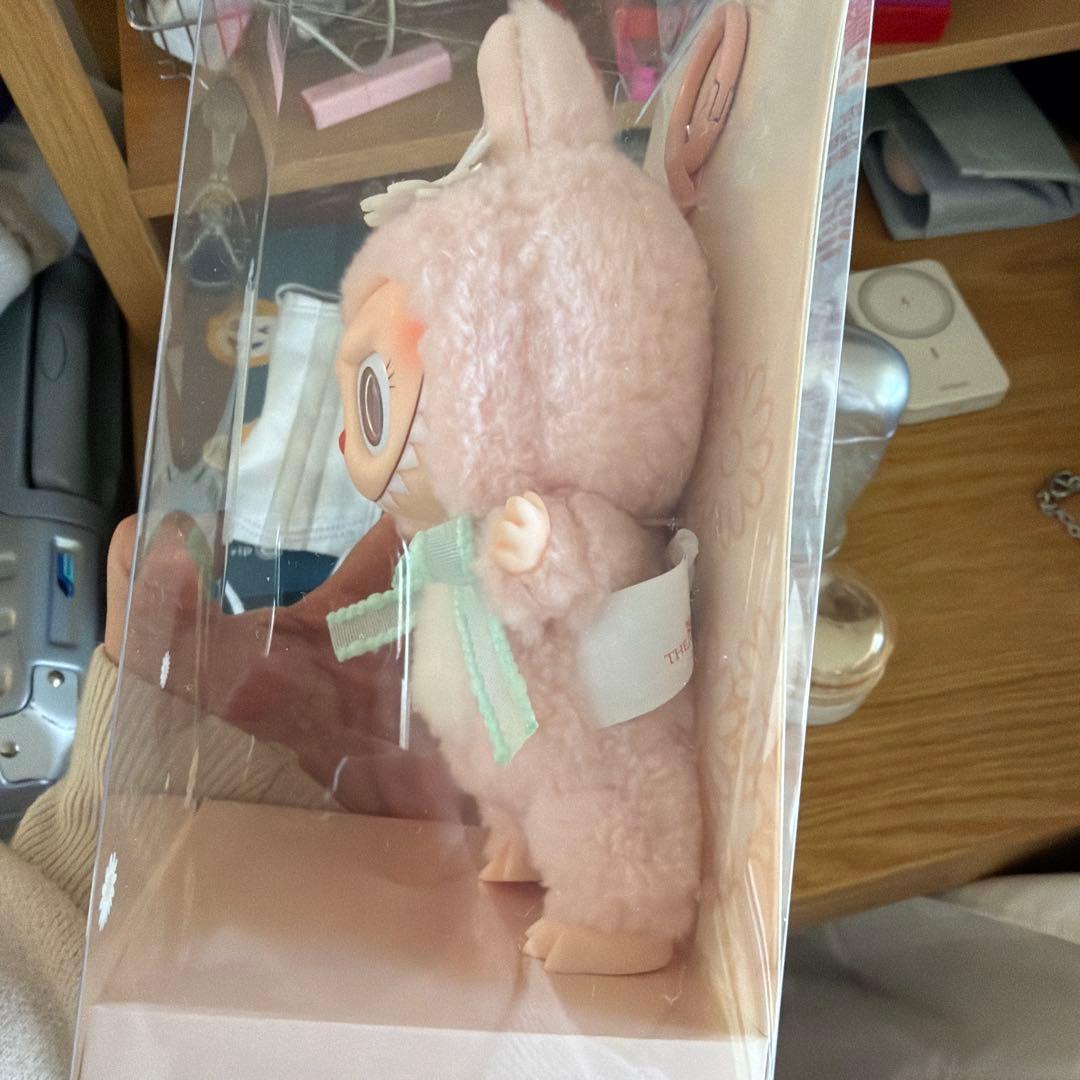 POP MART LABUBU CLOSE TO SWEET モココ