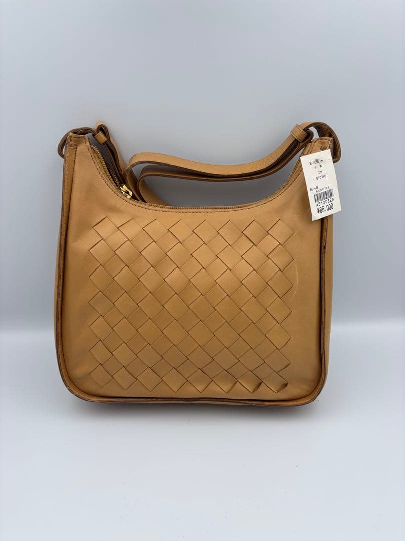 【タグ付き】BOTTEGA VENETA イントレチャート レザー バッグ