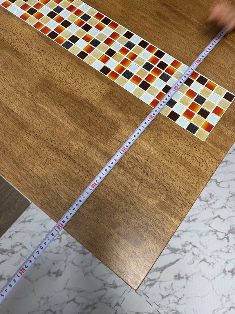 タイル付き　ダイニングテーブル　おしゃれ　4人掛け