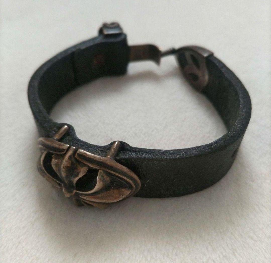 Gaboratory／LEATHER WRIST BAND CROSS OVAL