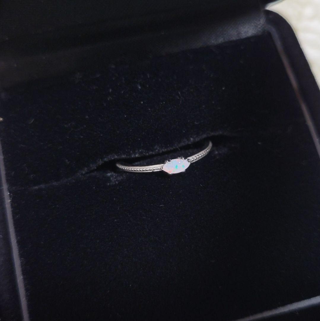 K10ホワイトゴールド オパールマーキスカット アンティーク風ミル打ちリング