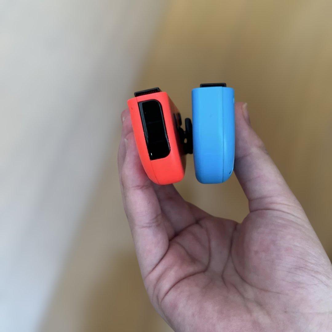 Nintendo Switch 本体 青・赤➕ジョイコンつき