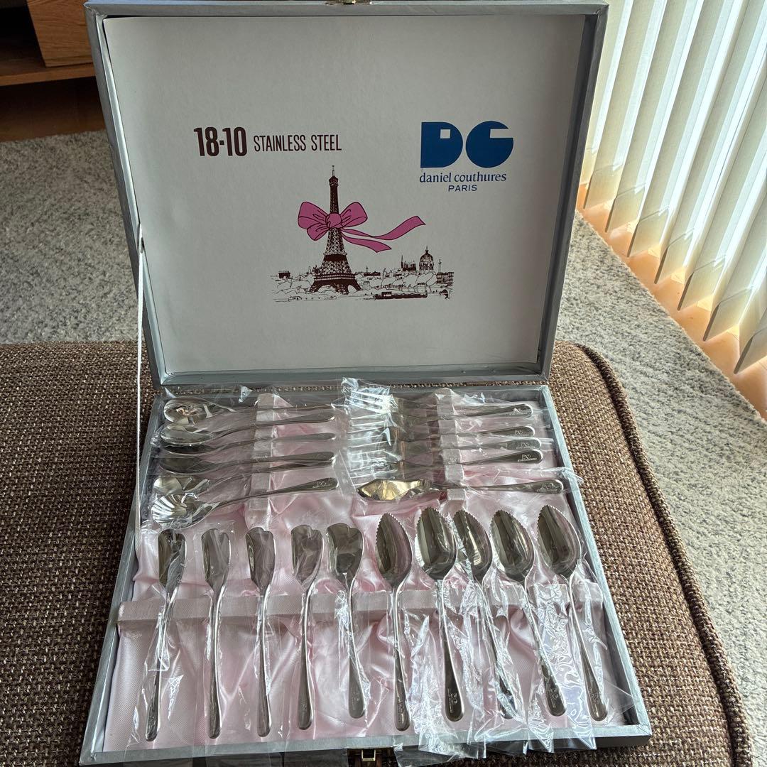 未使用品》ダニエルクチュール カトラリーセット デザートセット22本
