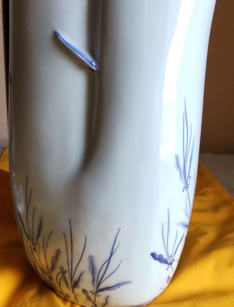 二代滝口加全造り　花生け【染付水光】「鮎】【清流】【飾り】【置物】