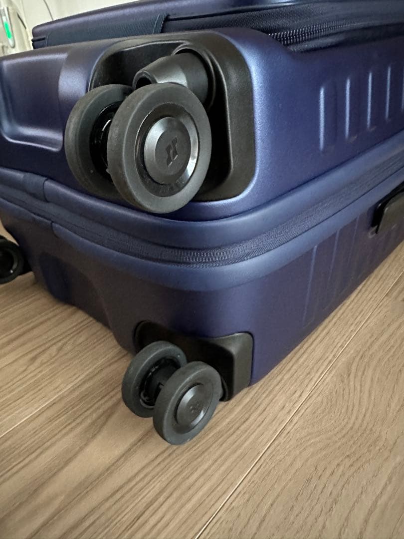 《期間限定値下げ》◾️LOJEL◾️CUBO Fit S ネイビーブルー