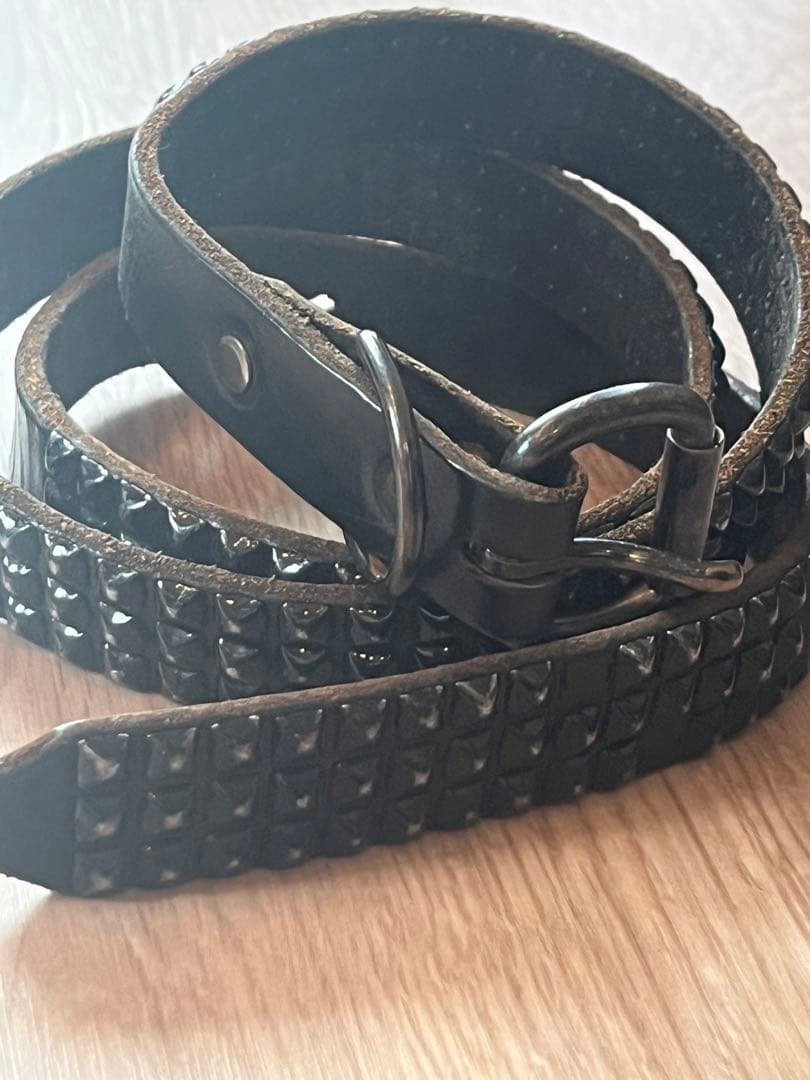 HTCスタッズ付きブラックレザーベルト