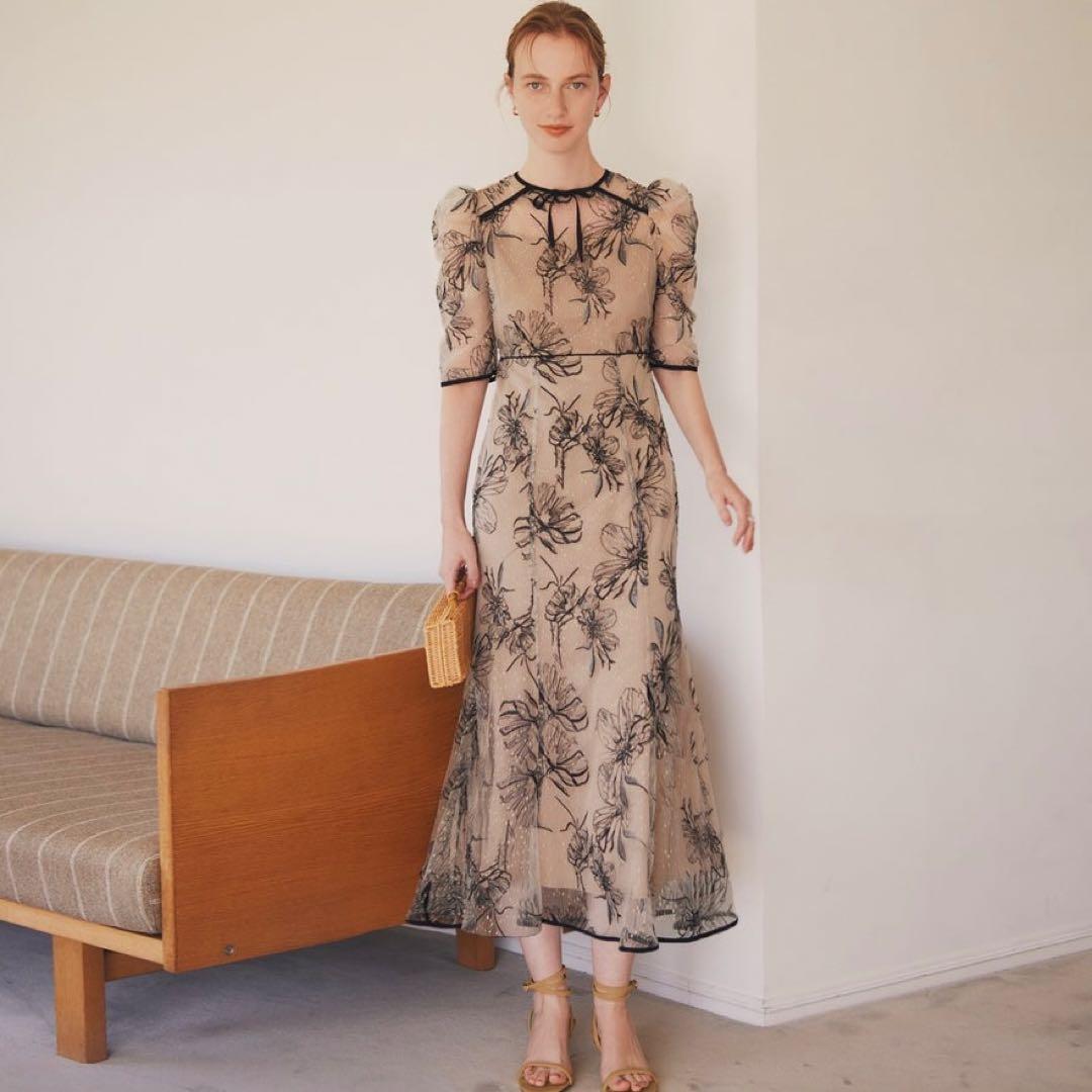 Leja(レジャ)花柄刺繍 パーティードレス